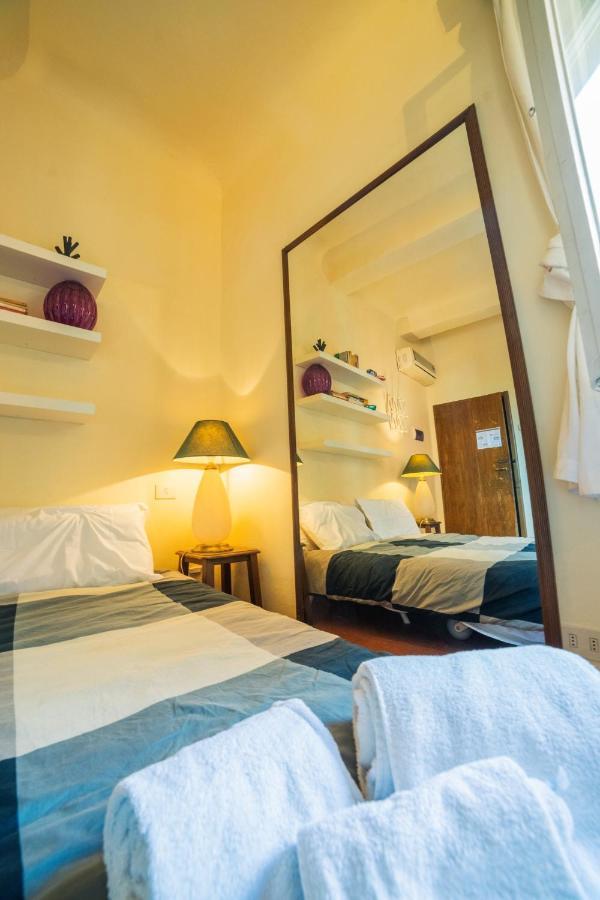 S2 - Serristori Tower Apt - Dolcevita * Florencia